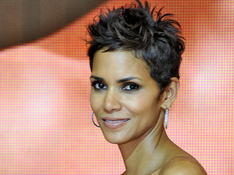 Fryzura halle berry