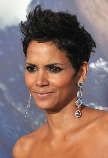 Fryzura halle berry