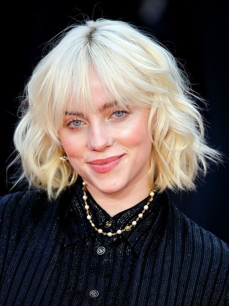 Fryzury damskie blond 2023
