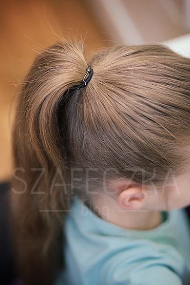 Szybka fryzura dla dziewczynki