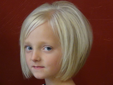 Fryzury dla małych dziewczynek krótkie włosy