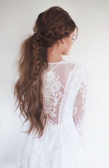 Łatwe fryzury do zrobienia samemu na wesele