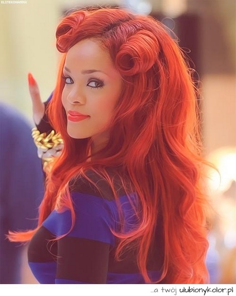Rihanna czerwone włosy
