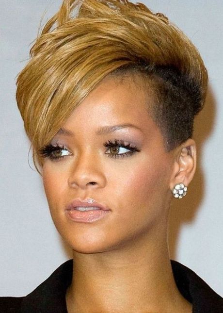 Rihanna krotkie wlosy