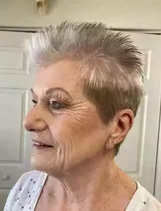 Fryzury damskie dla starszych pań
