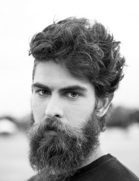 Męskie fryzury z brodą
