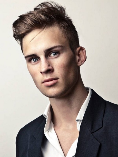 Fryzury męskie zaczesane do tyłu