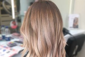 Najmodniejsza koloryzacja włosów 2018